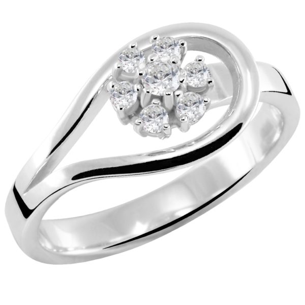 Interesantan prsten sa dijamantima