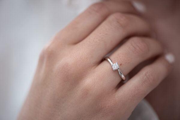 Stilizovan verenički prsten Xkp0376