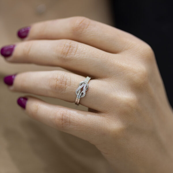 Prsten sa dijamantima Xkp0579